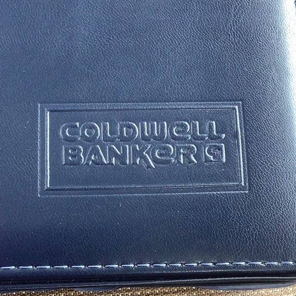 Real Estate COLDWELL BANKER STAND UP PRESENTATION BINDER 7 tabs 3 ring Realtor - Picture 5 of 13